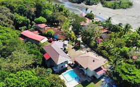 Oceans Hostal